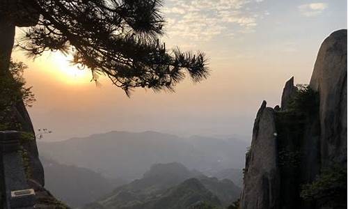 安徽九华山二日游攻略_安徽九华山旅游攻略三日游路线