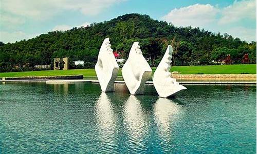 上海月湖雕塑公园简介_上海月湖雕塑公园简介图片